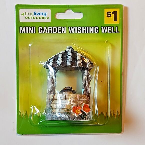 Lot of 12 Mini Garden Figurines Accessories Gnomes Well Trolley Frogs Fairy New - Picture 6 of 15